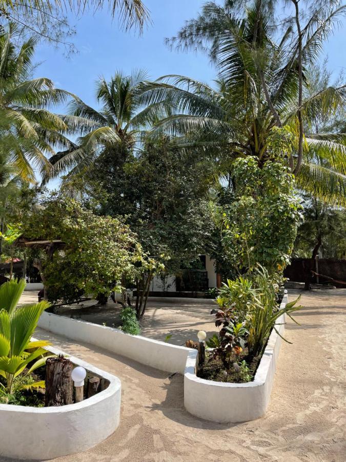 Milele Lodge Michamvi Exterior foto